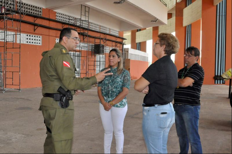 notícia: Polícia Militar proíbe a utilização de ‘pau de selfie’ no Mangueirão