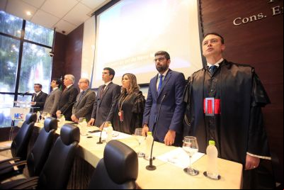 notícia: Governador participa da posse do novo procurador do Ministério Público de Contas