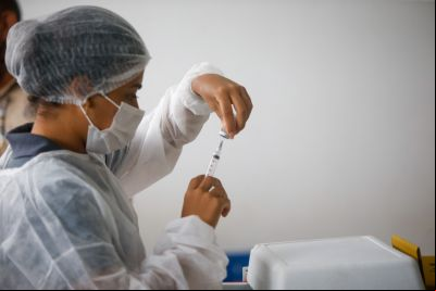 notícia: MPE emite manifestação favorável ao plano de imunização dos profissionais da Educação 