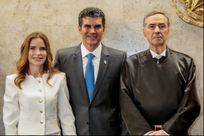 notícia: Governador do Pará participa de posse de Luiz Roberto Barroso na presidência do STF